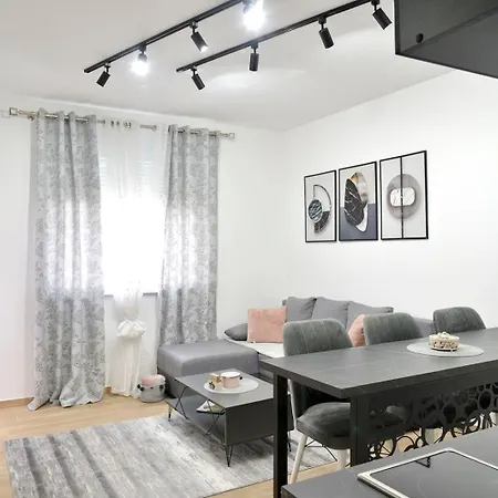 Lux Two Appartement Nova Pazova